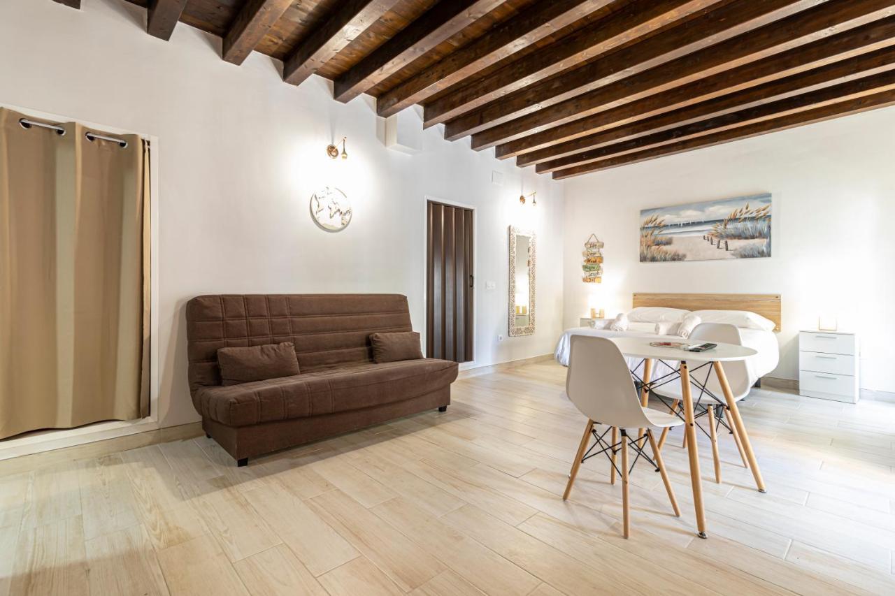 Allo Apartments Plateros Centro Jacuzzi Comunitario Jerez de la Frontera Luaran gambar